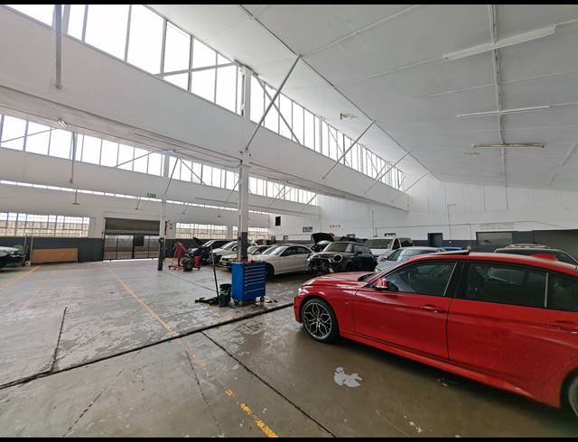 1,029M² WAREHOUSE FOR SALE IN SELBY